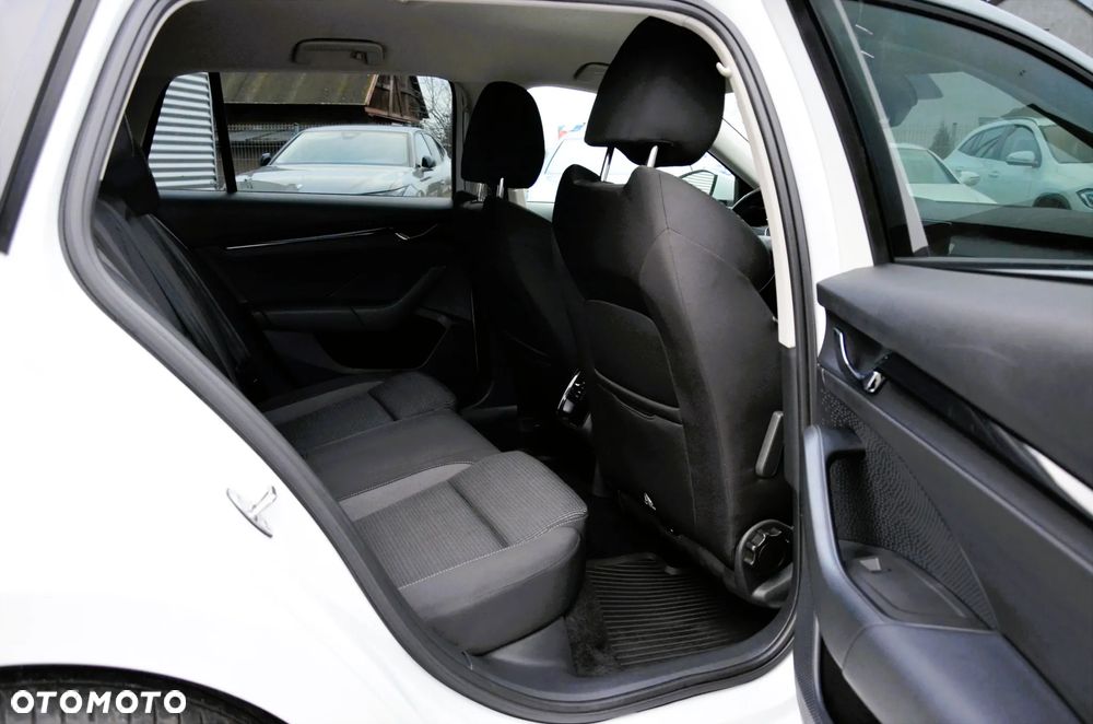 Skoda Octavia 2.0 TDI DSG 4x4 Style - 17