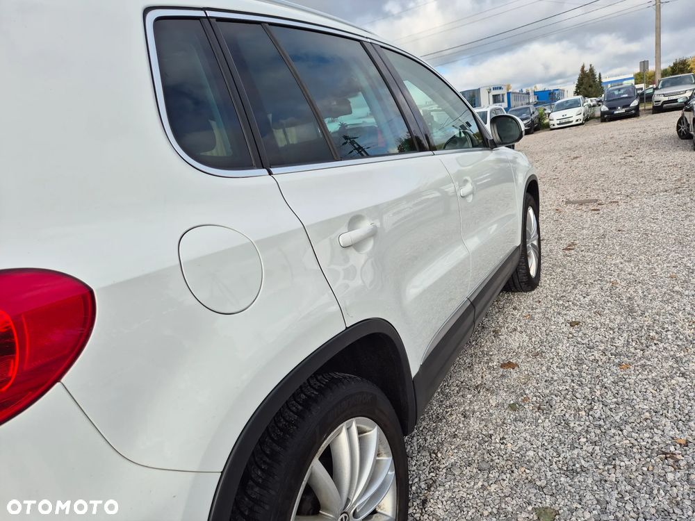 Volkswagen Tiguan 2.0 TDI DPF 4Motion BlueMotion Technology Exclusive - 21