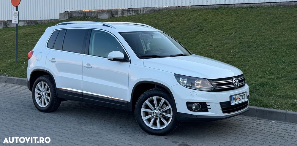 Volkswagen Tiguan 2.0 TDI DPF 4Motion BlueMotion Technology DSG Exclusive - 4