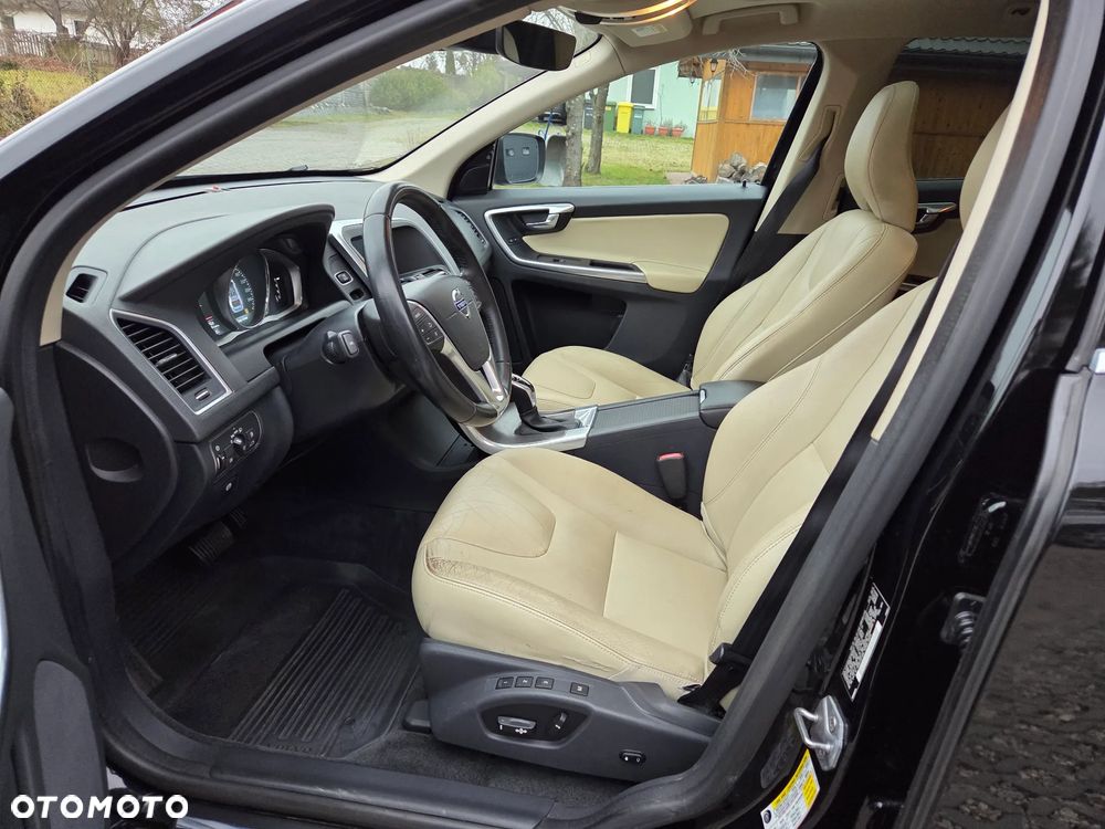 Volvo XC 60 T5 AWD Summum - 5