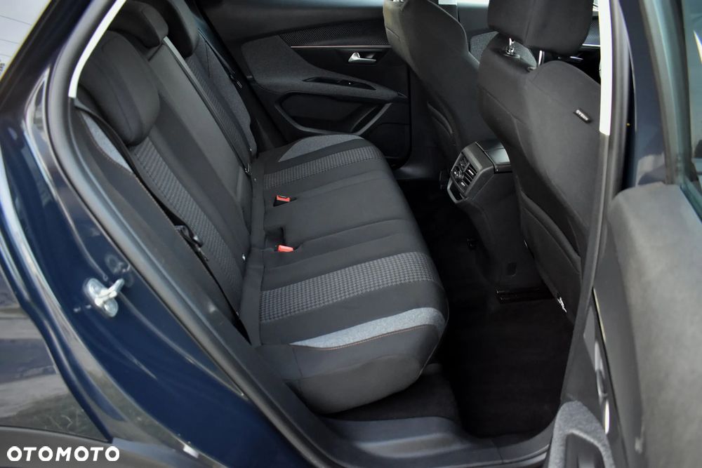 Peugeot 3008 1.2 PureTech Active - 37