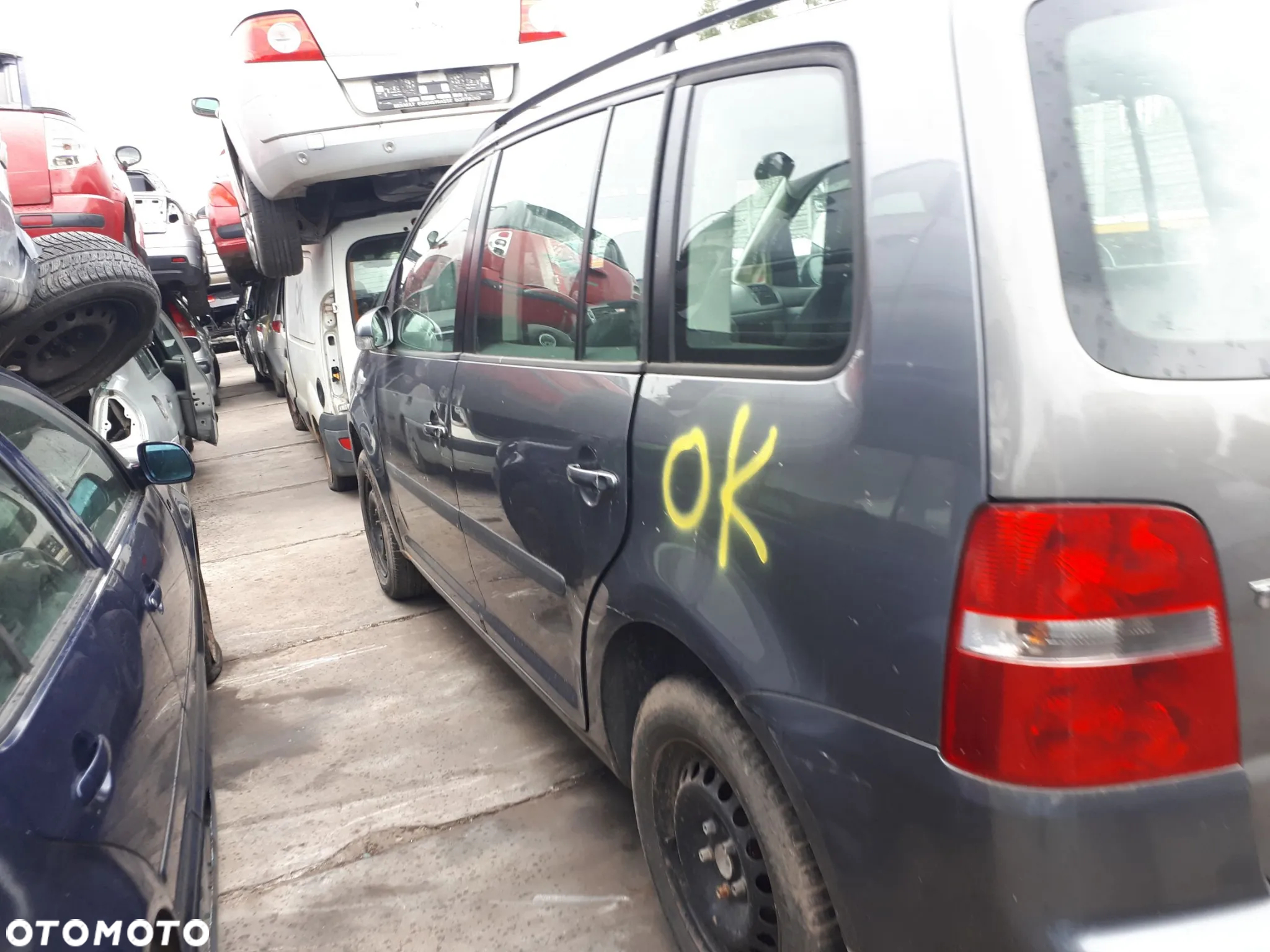VW TOURAN I 03-06 LAMPA TYŁ TYLNA PRAWA LEWA - 13