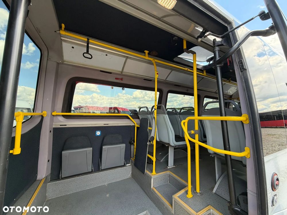 Mercedes-Benz Sprinter 519 - 7