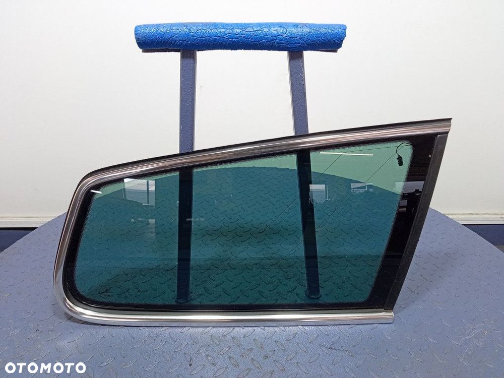 VW PASSAT B7 KOMBI SZYBA KAROSERYJNA TYŁ PRAW TYLNA - 1