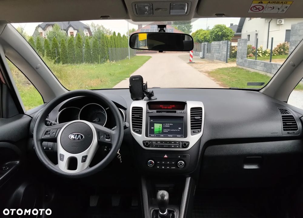 Kia Venga - 12