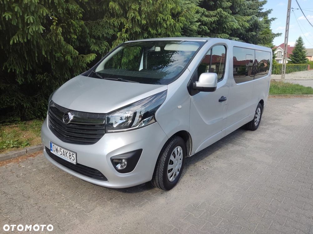 Opel Vivaro - 1