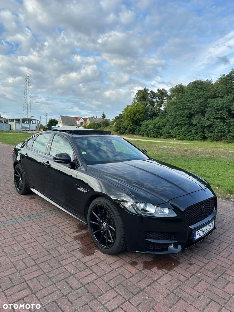Jaguar XF 20d AWD R-Sport - 9