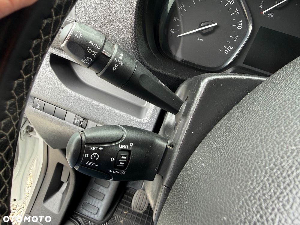 Opel VIVARO/L3/SILNIK 2.0 122KM/Klima/PDC/Tempomat/Sensor deszczu/Sensor świateł/ - 17