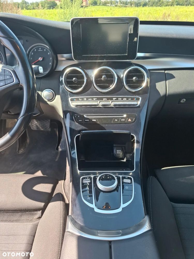 Mercedes-Benz Klasa C 200 4-Matic 7G-TRONIC - 19