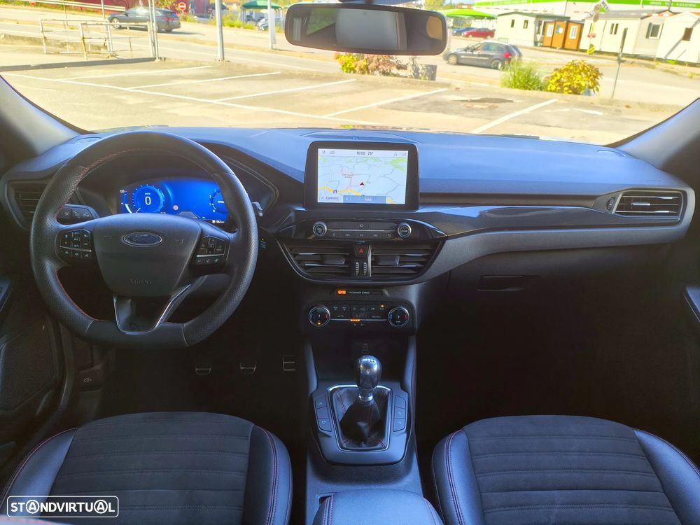 Ford Kuga 1.5 EcoBoost ST-Line - 12