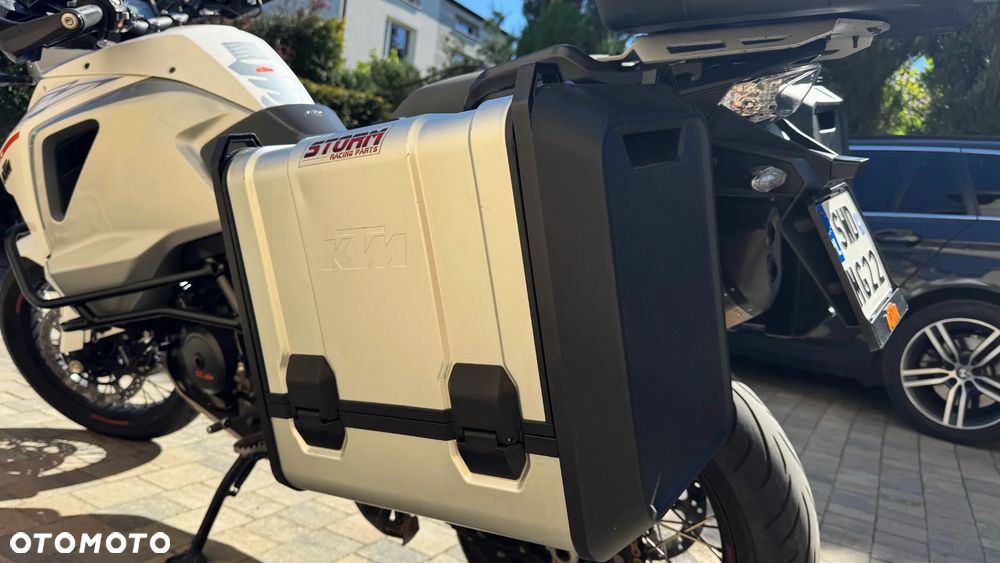 KTM Adventure - 6