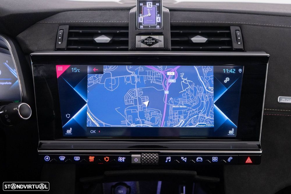 DS DS7 Crossback E-Tense Performance Line+ EAT8 - 28