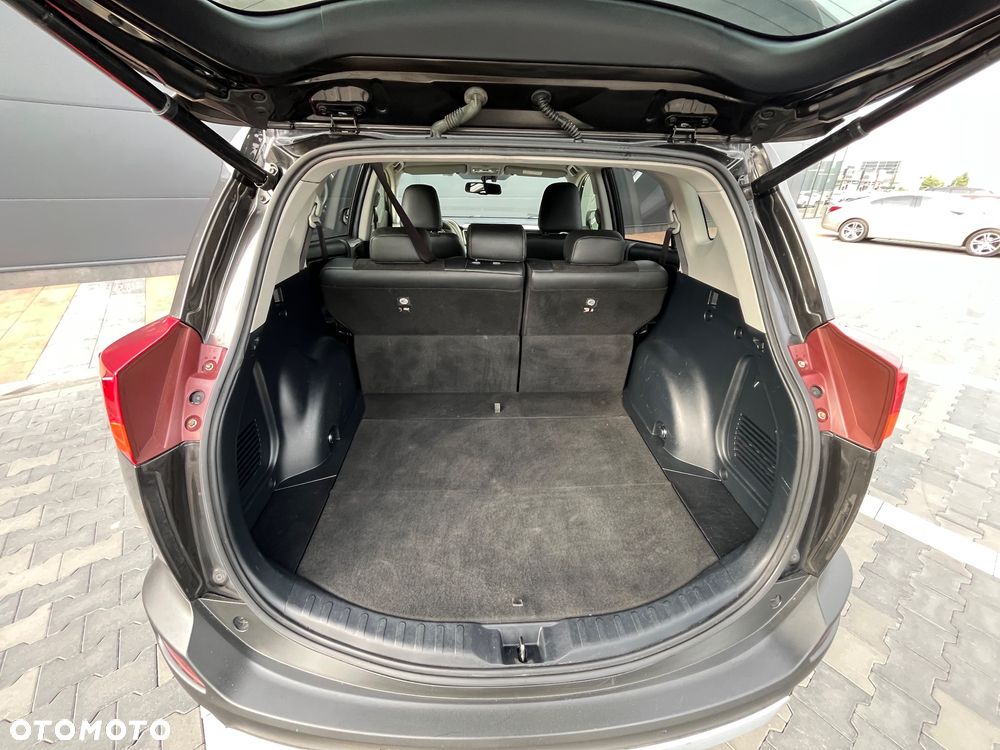Toyota RAV4 2.0 D-4D Prestige - 12