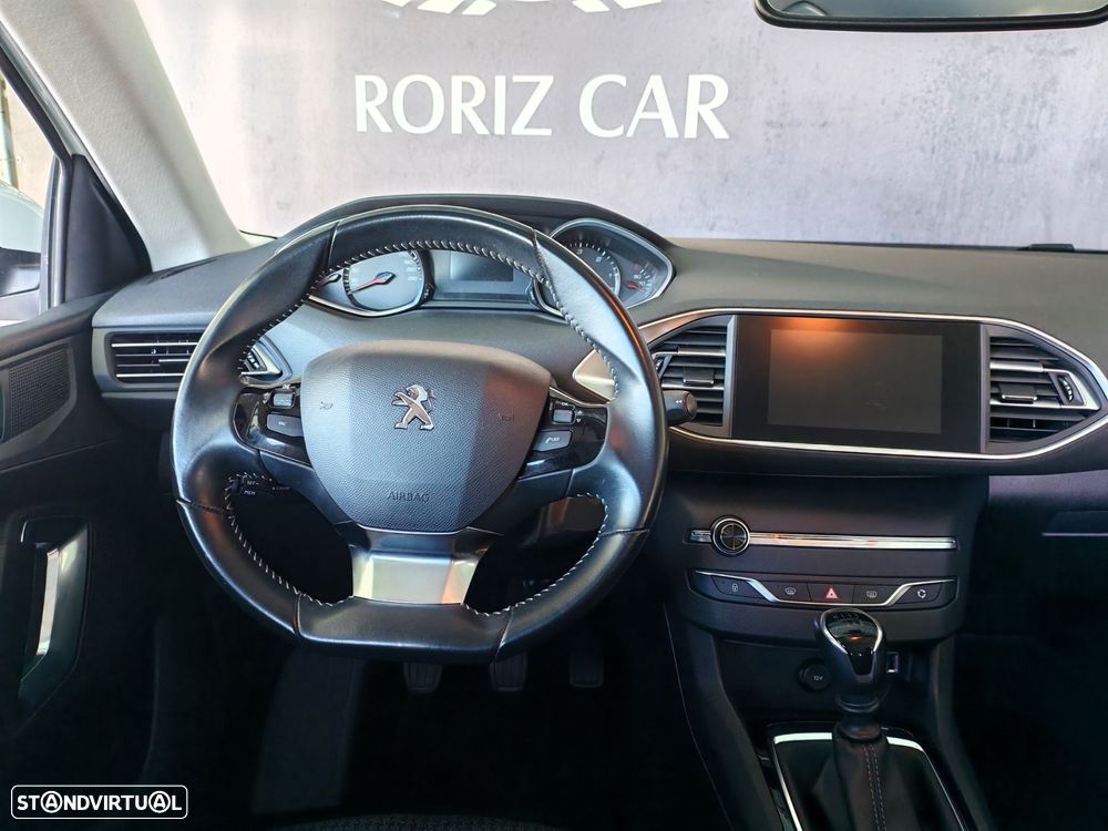 Peugeot 308 1.5 BlueHDi Style - 11