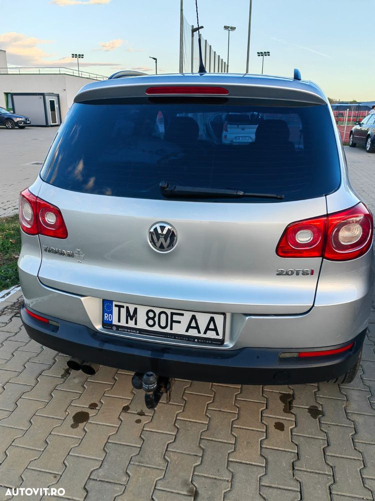 Volkswagen Tiguan - 8