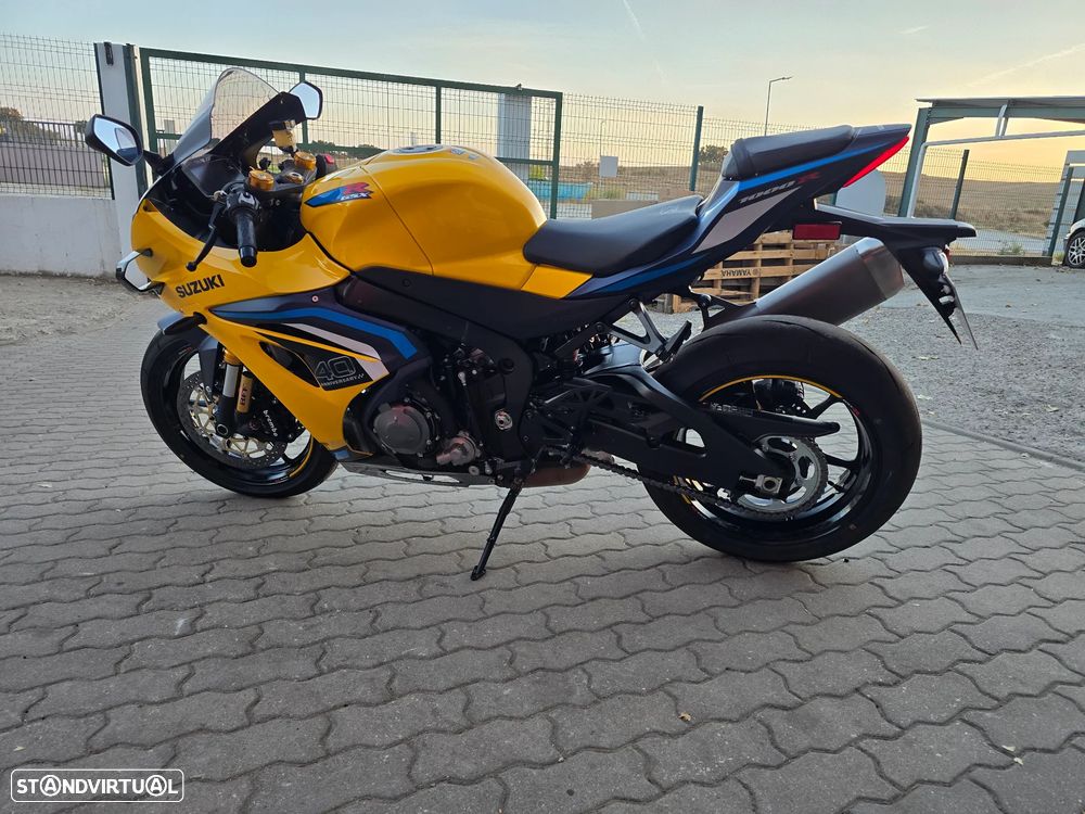Suzuki GSX-R 1000 R 40TH Aniversário Modelo 2027 - 10