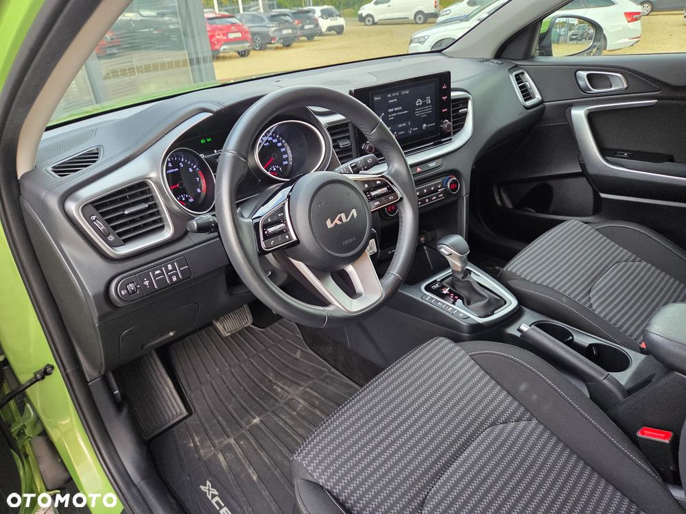 Kia XCeed 1.5 T-GDI L Business Line DCT - 26