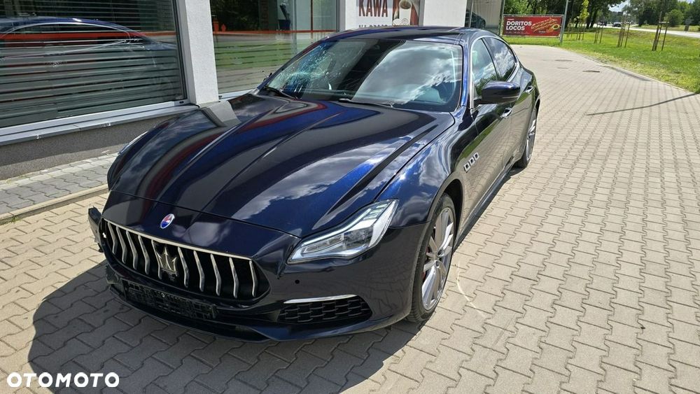 Maserati Quattroporte - 2