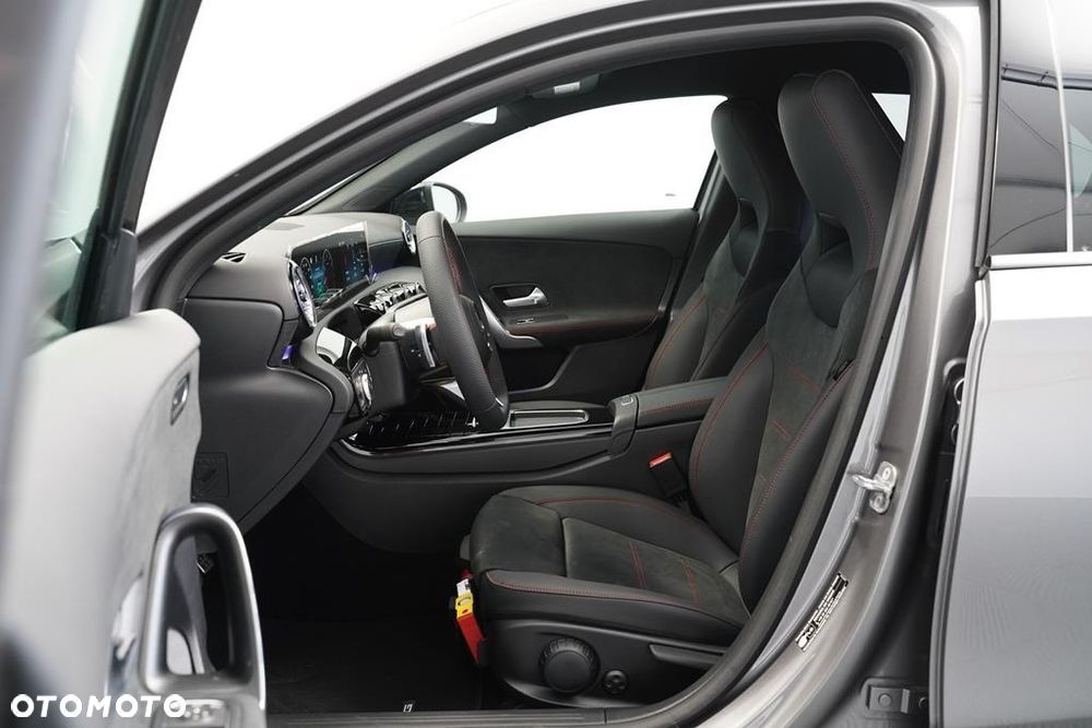 Mercedes-Benz Klasa A 200 7G-DCT AMG Line - 14