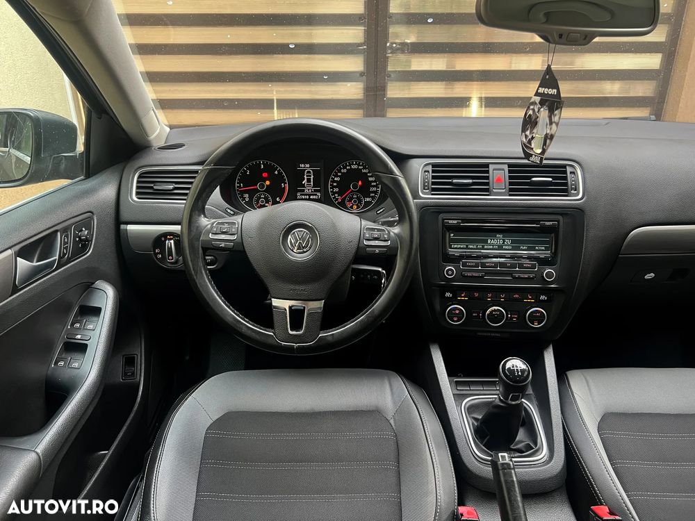 Volkswagen Jetta 1.6 TDI CR DPF Highline - 6