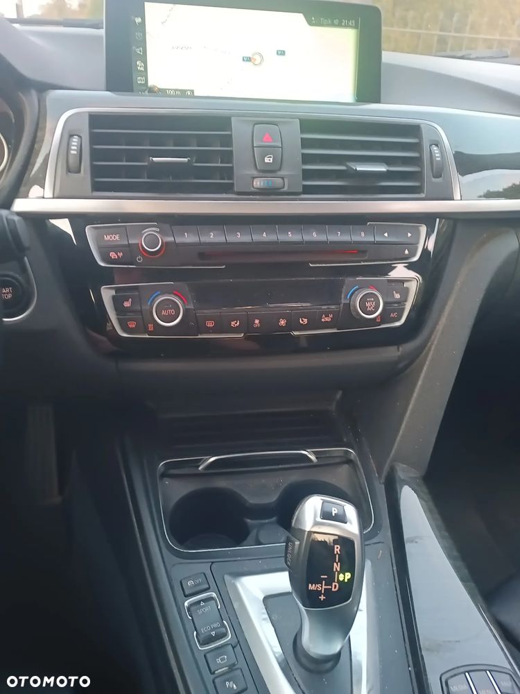BMW Seria 3 330e iPerformance Luxury Line - 8