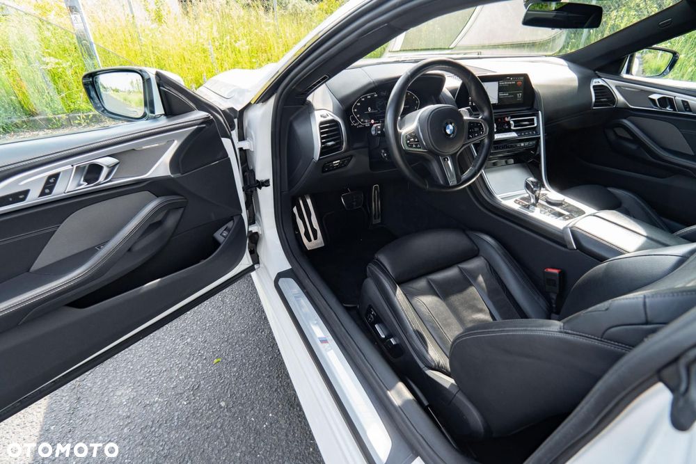 BMW Seria 8 840i xDrive - 10