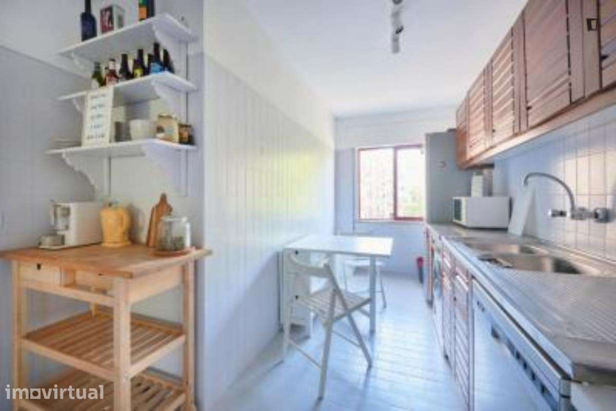 Quarto - localizado em Telheiras Lisbon - Grande imagem: 4/14