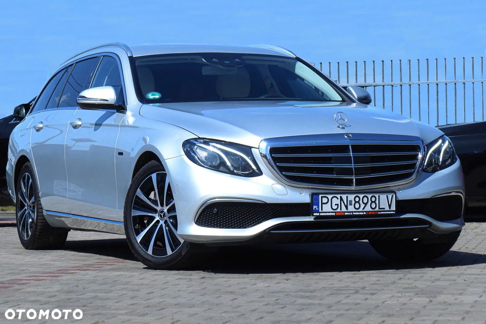 Mercedes-Benz Klasa E 300 de 9G-TRONIC Exclusive - 6