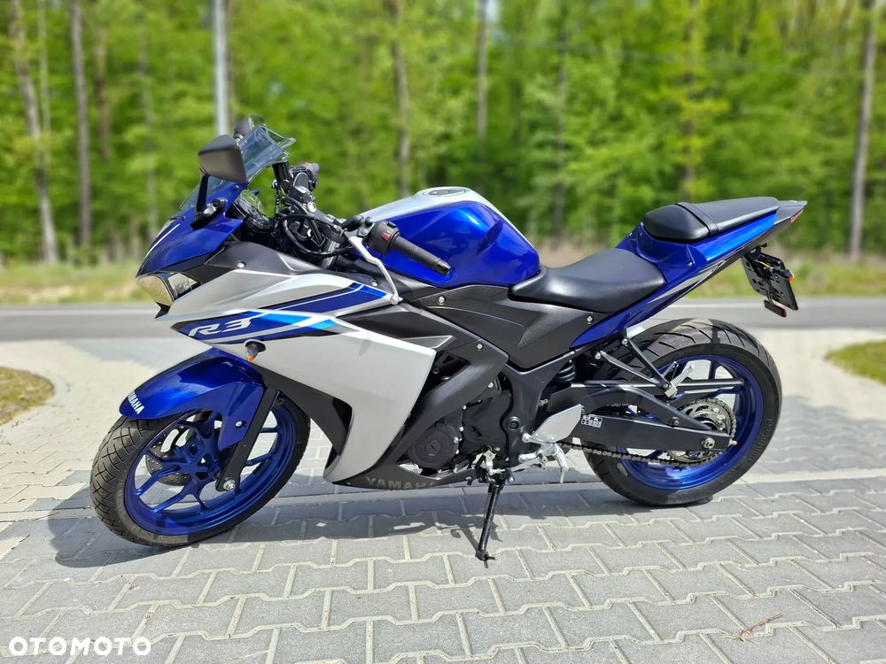 Yamaha YZF - 1