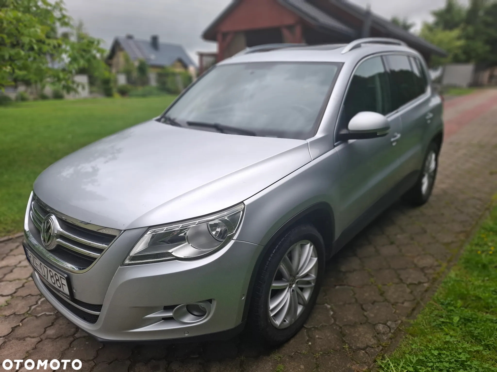 Volkswagen Tiguan - 12