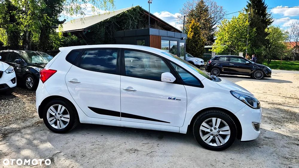 Hyundai ix20 1.4 Premium blue - 10