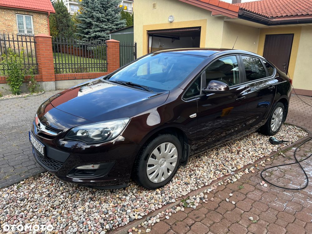 Opel Astra - 1