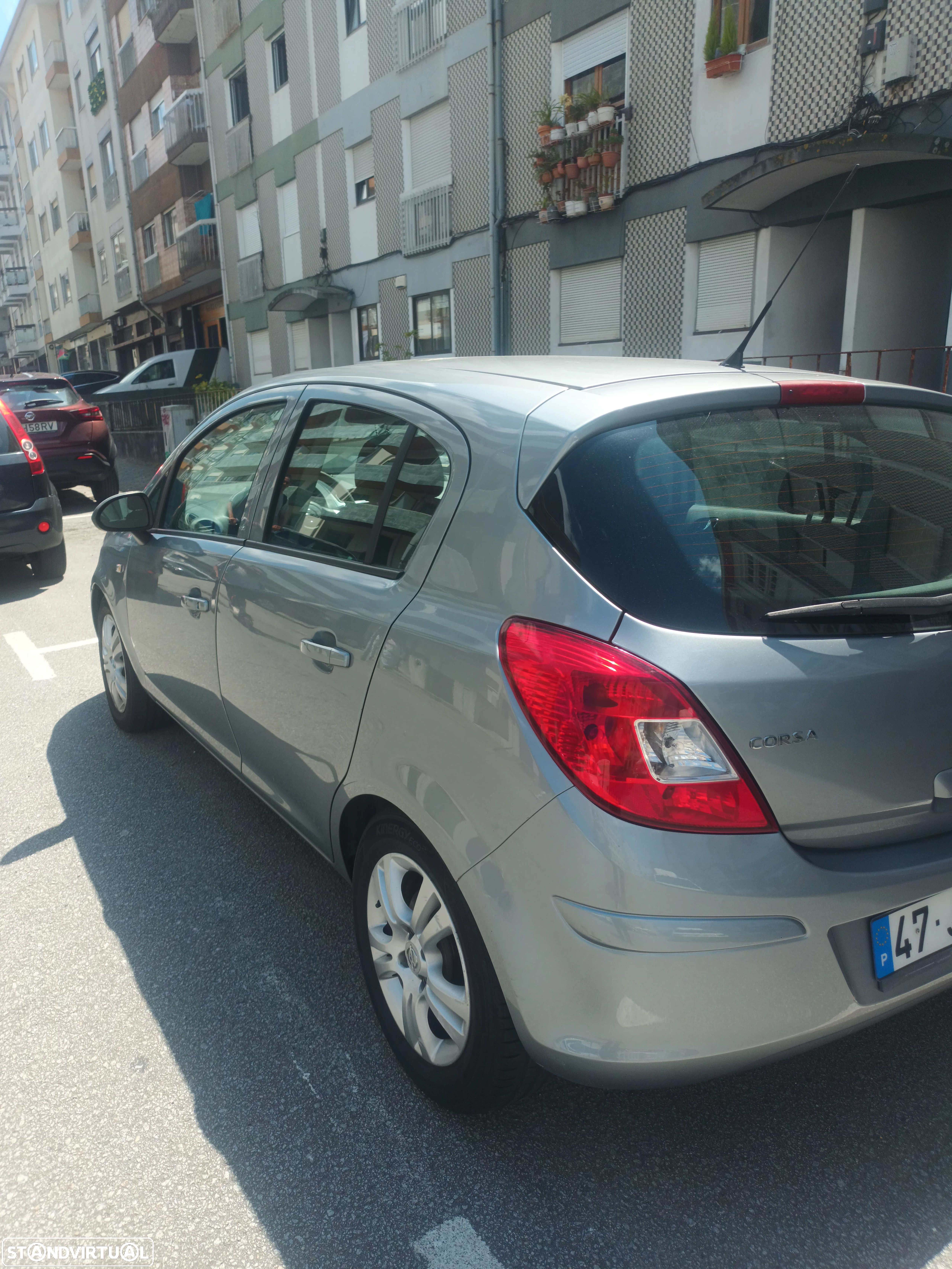 Opel Corsa 1.2 Cosmo 111 - 2