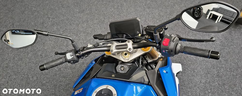 Suzuki GSX 1000 - 13