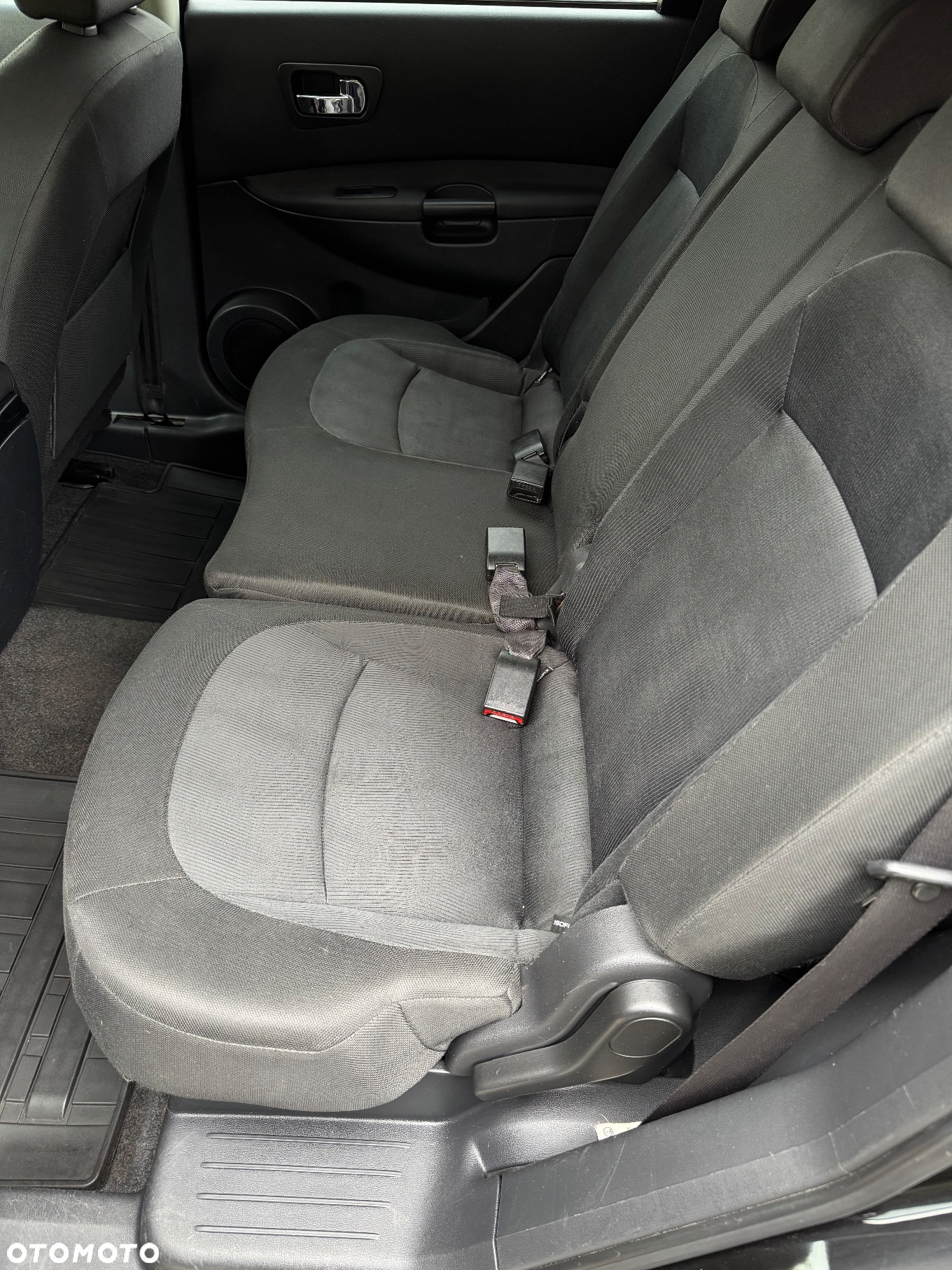 Nissan Qashqai+2 - 10