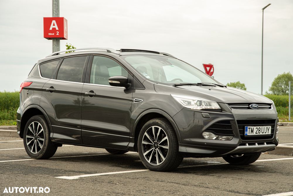 Ford Kuga 2.0 TDCi 4x4 Aut. Titanium - 3