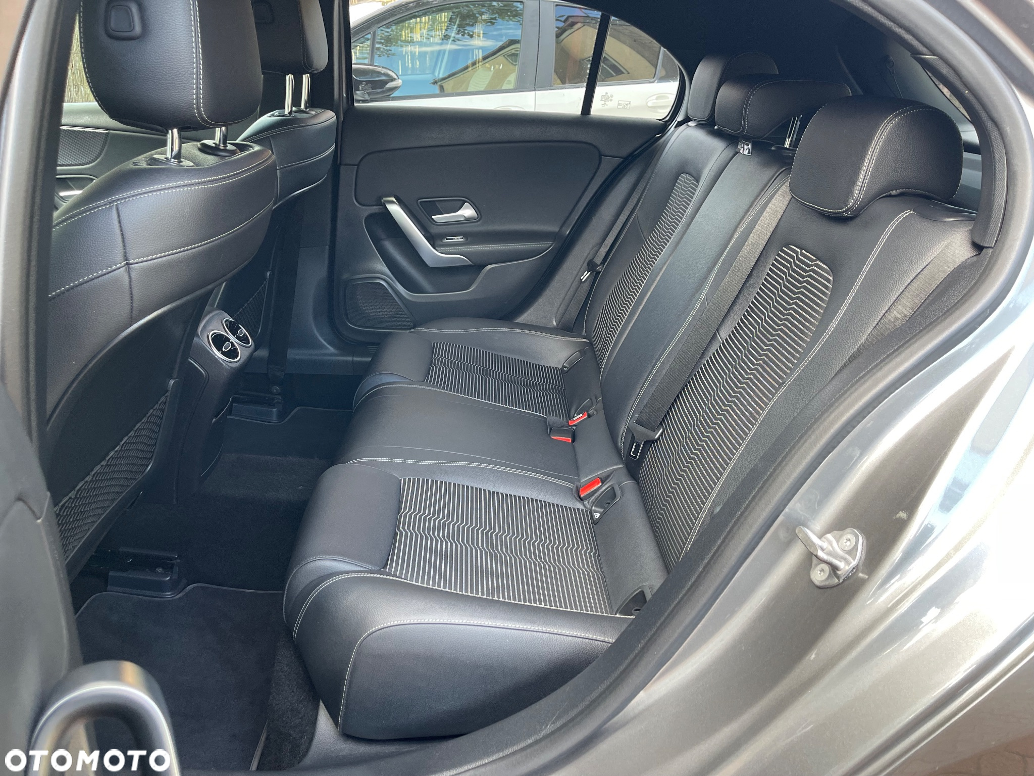 Mercedes-Benz Klasa A 200 AMG Line 7G-DCT - 20