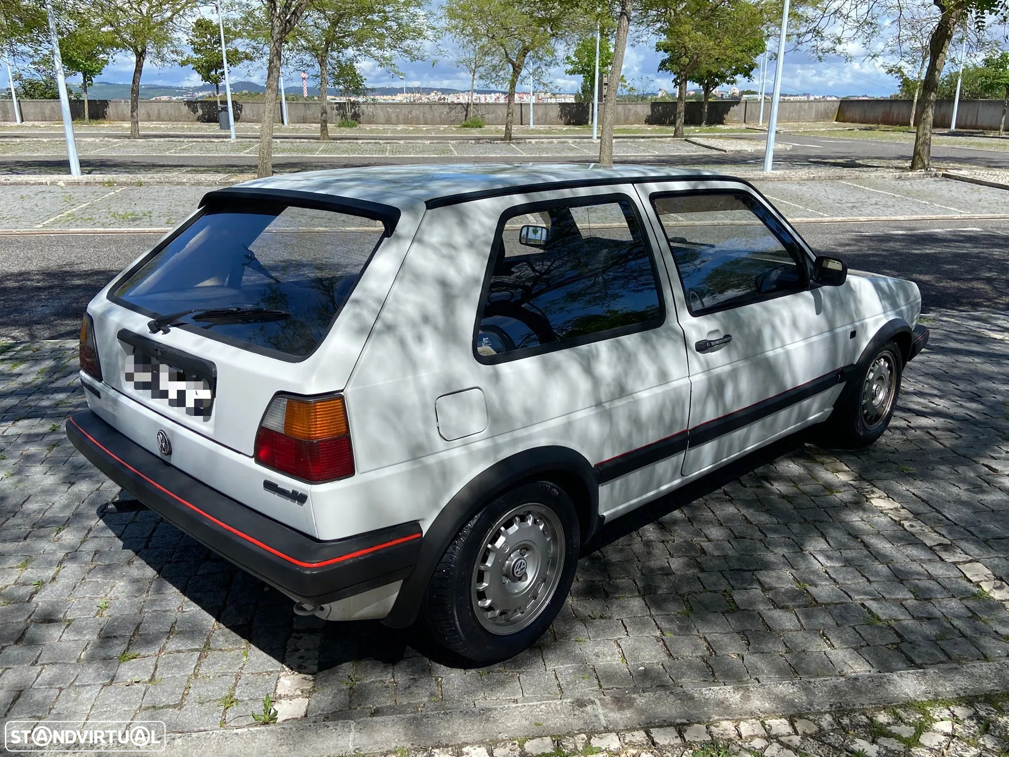 VW Golf 1.6 GTD - 4