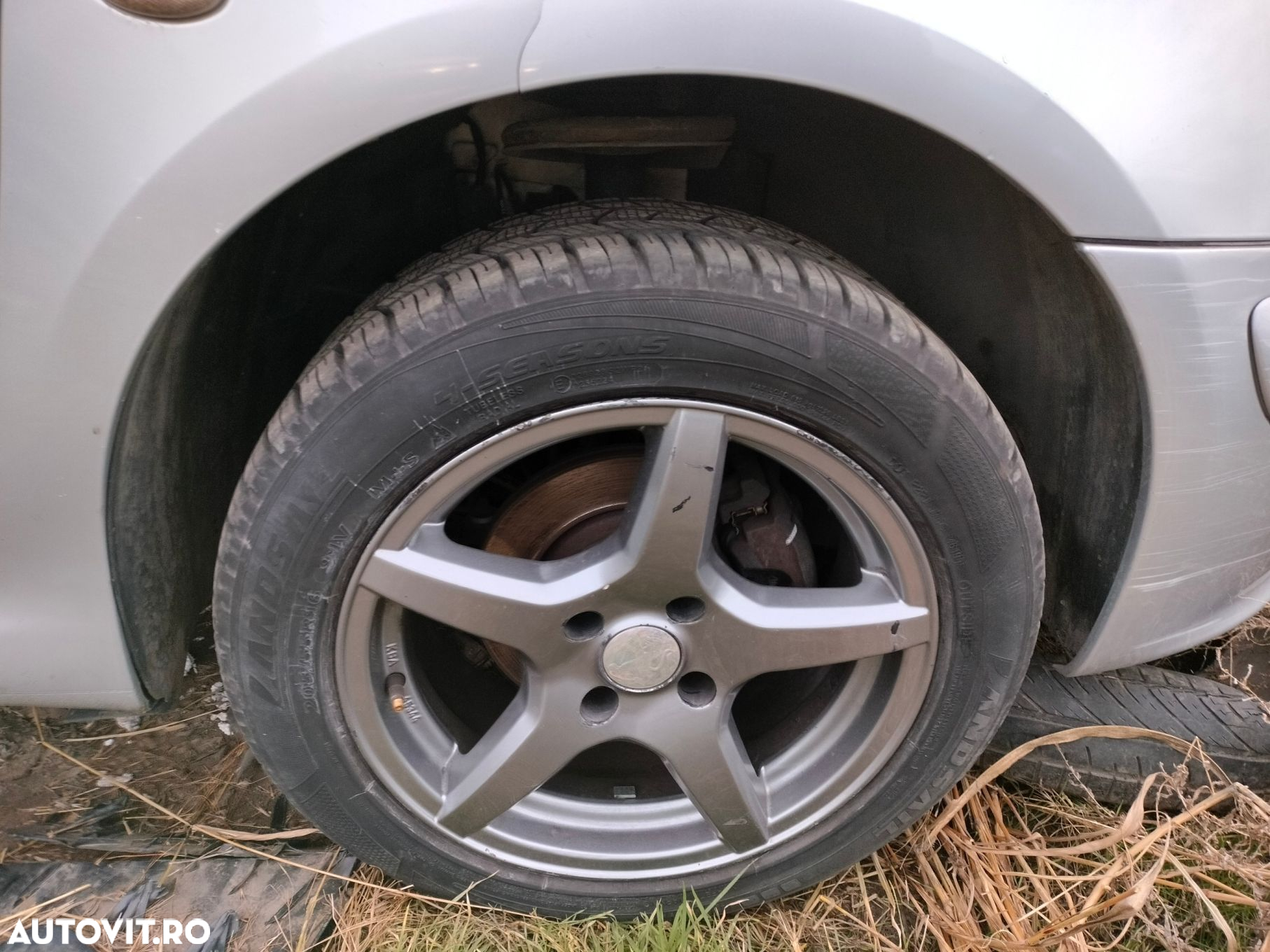 Dezmembrari  Peugeot 307  2000  > 0000 1.6 16V Benzina - 8