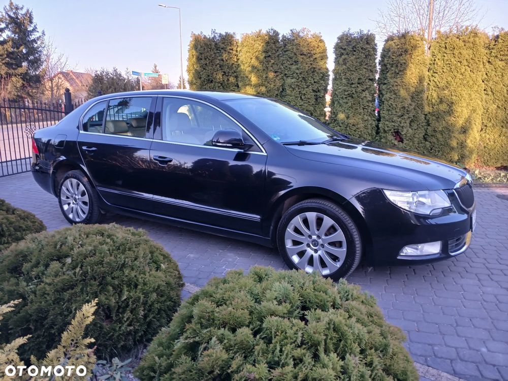 Skoda Superb 2.0 TDI Exclusive - 8