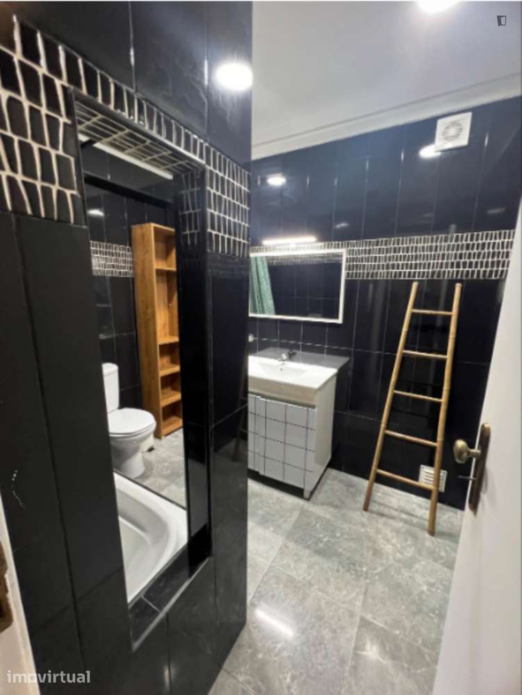 Quarto - localizado em Caldas da rainha - Grande imagem: 4/5