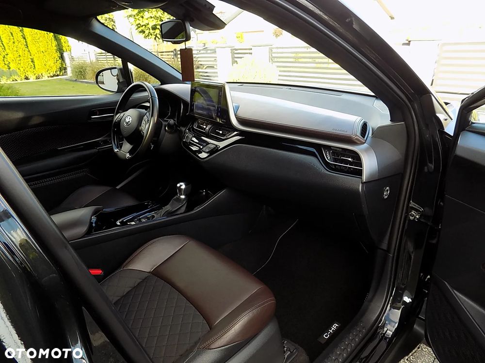 Toyota C-HR 1.8 Hybrid Executive - 36