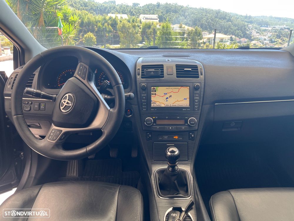 Toyota Avensis SW 2.0 D-4D Exclusive +Pele+GPS - 9