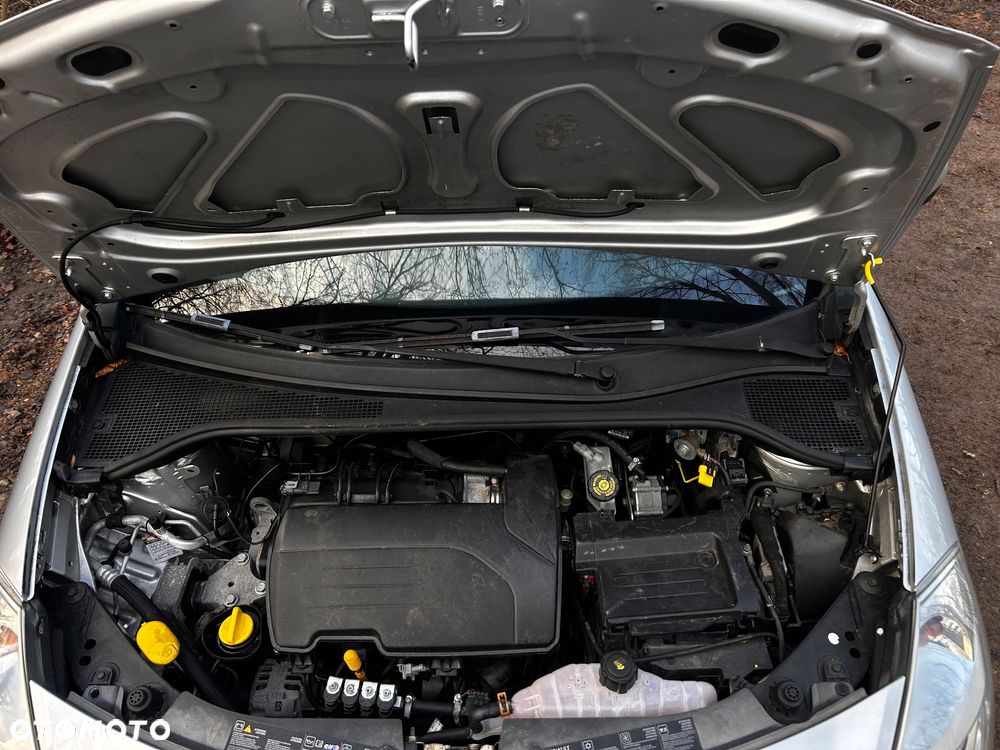 Renault Clio 1.2 16V Dynamique - 12