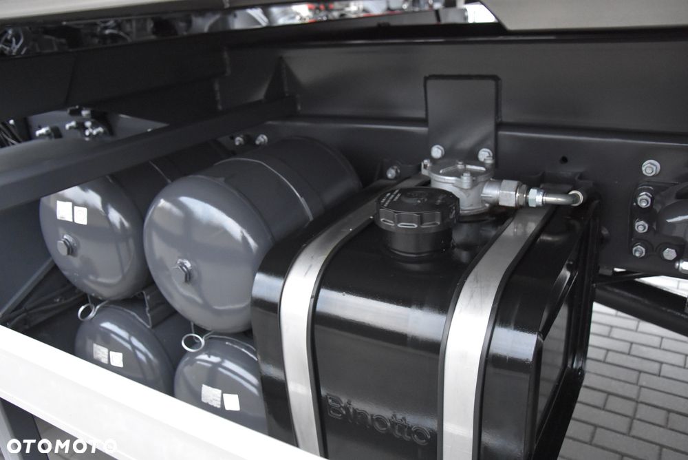 Scania P250 WERSJA OFFROAD / WYWROTKA 3-STRONNA / BLOKADA MOSTU / TYŁ RESOER / P.NOWA / 18 TYŚ KM PRZEBIEGU! / SALON PL / - 18