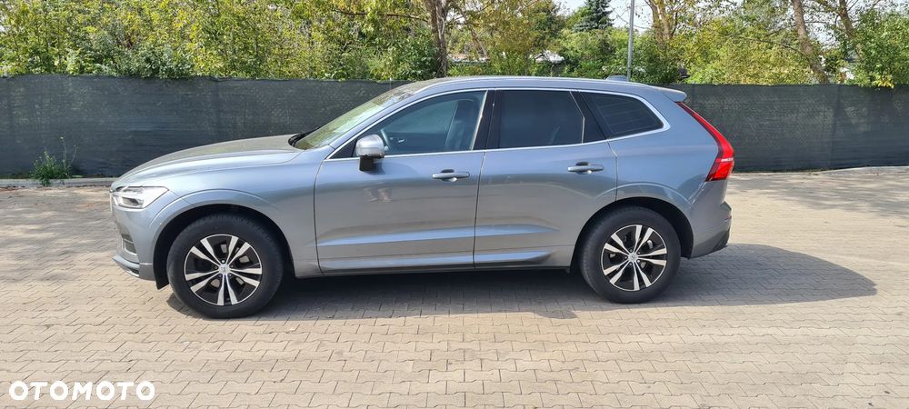 Volvo XC 60 D4 AWD Geartronic Momentum - 2