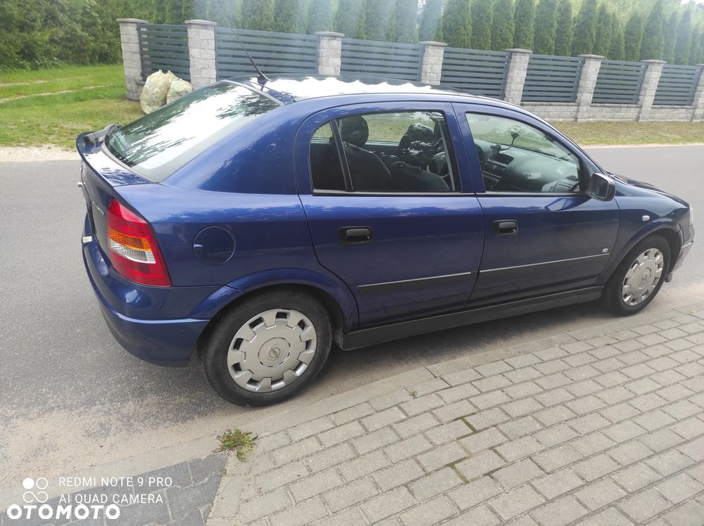 Opel Astra - 4