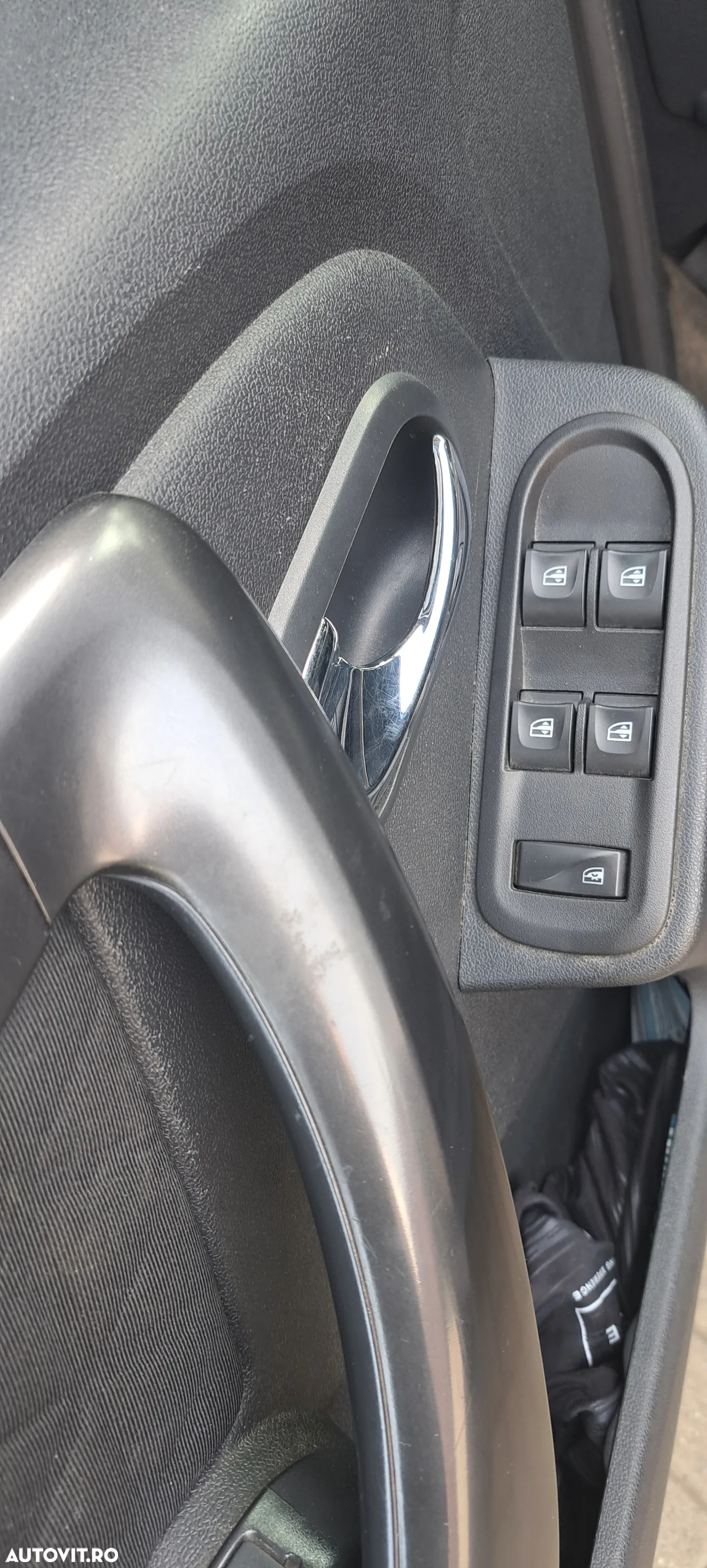 Dacia Duster 1.6 4x2 - 9