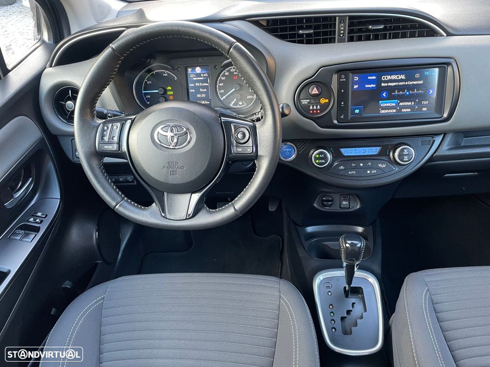 Toyota Yaris 1.5 HSD Comfort - 22