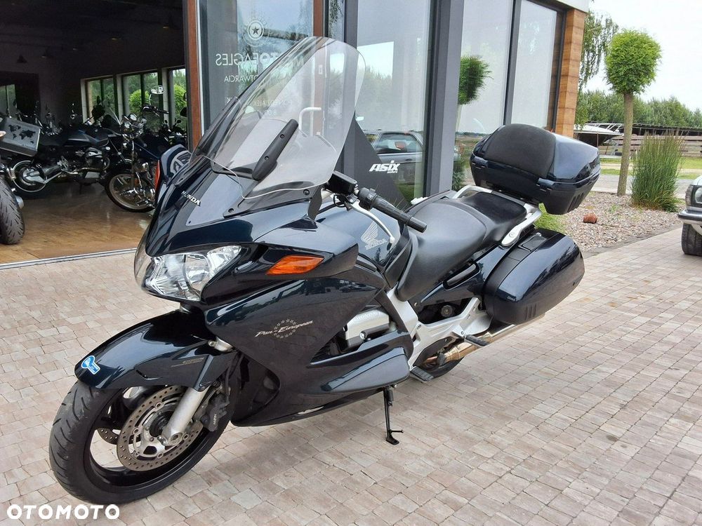 Honda ST - 5